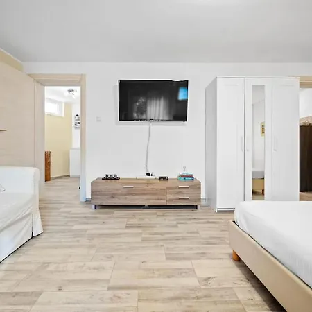Studio Valkane Beach Appartamento *