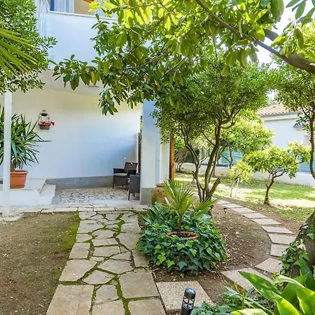 Valkane Apartment
