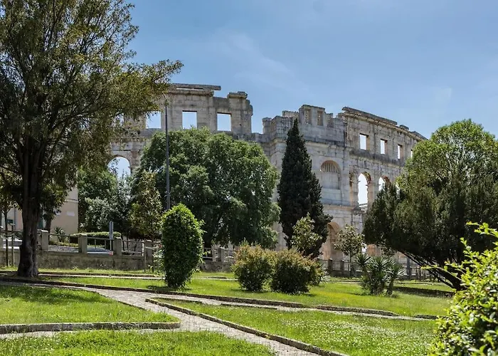 Apartament Valkane *